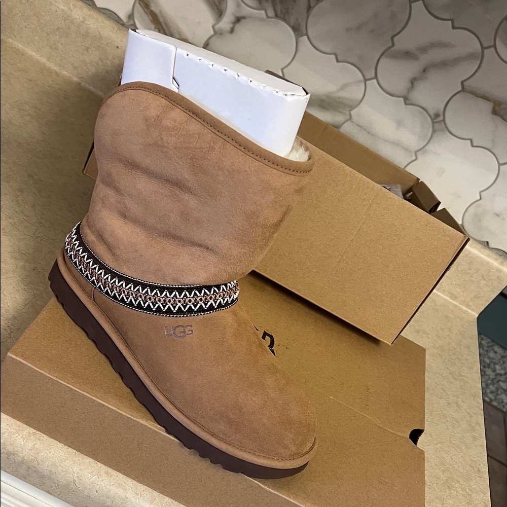 UGG Tan and Brown Women's Boots